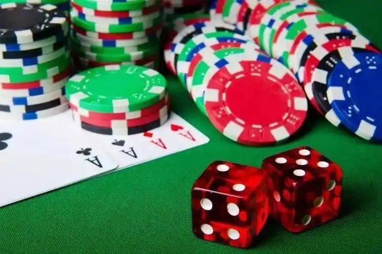 ux45 Casino မြန်မာကစားသမားများ MMK ဖြင့် Live Casino Baccarat ကစားနေသောပုံ